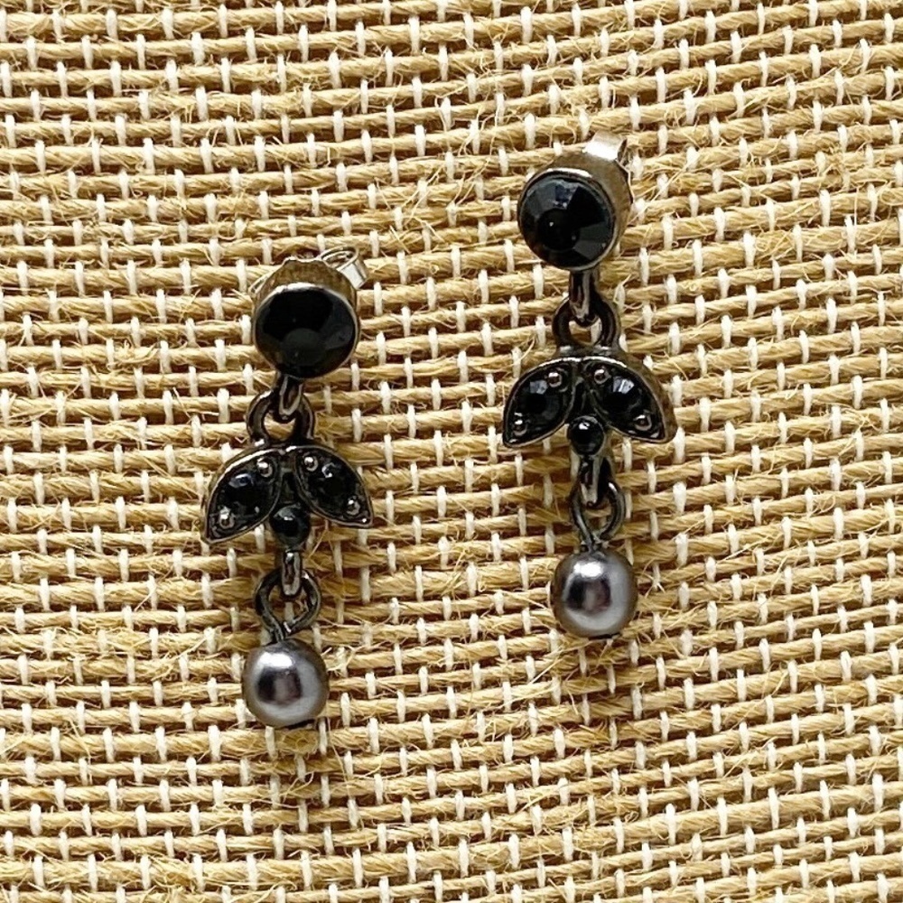 VINTAGE | Black stone drop earrings